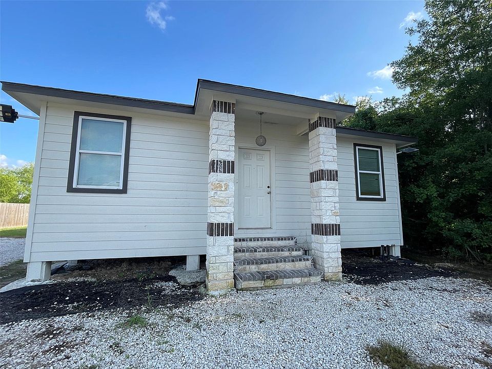 1st image of 884 County Road 3550 #4