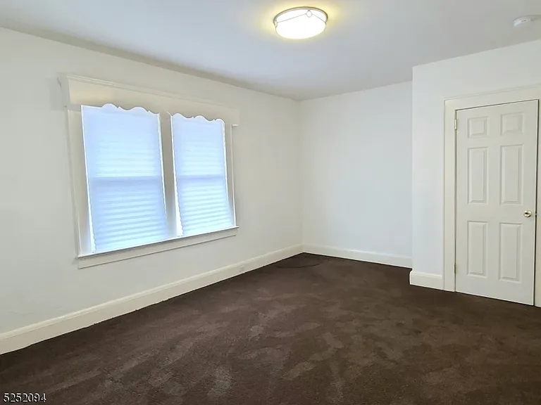 254 W Franklin St #2 — Photo 17
