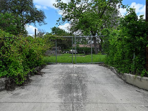 4th image of 147 H ST LOT 23&24