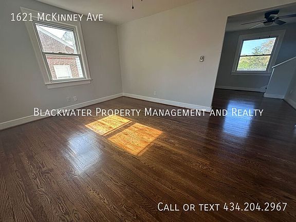 2nd image of 1621 McKinney Ave