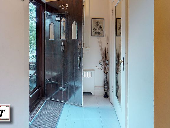 3rd image of 729 Avenue N
