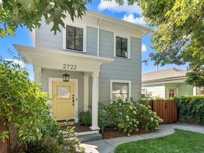 2722 12th Ave, Oakland, CA, 94606