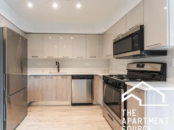 7621 N Sheridan Rd APT 1D, Chicago, IL 60626