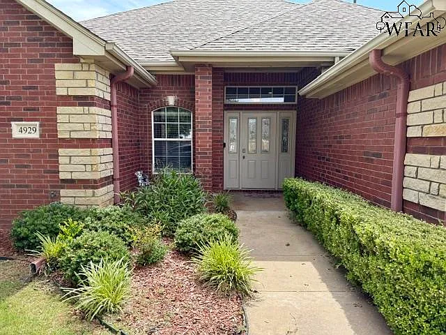 4929 Cypress Ave — Photo 3