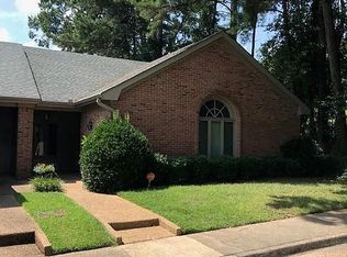 209 Autumn Ridge Dr, Jackson, MS 39211