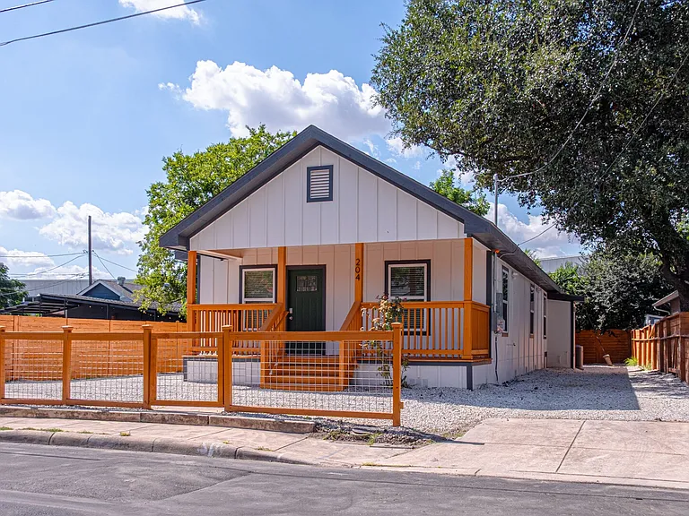 Rehmann St — Photo 3