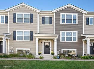 2424 Alison Ave, Pingree Grove, IL 60140