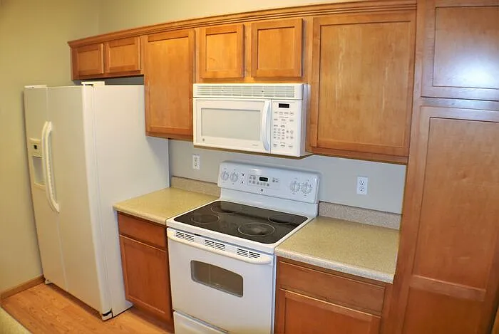240 Sadler Ln #204 — Photo 4