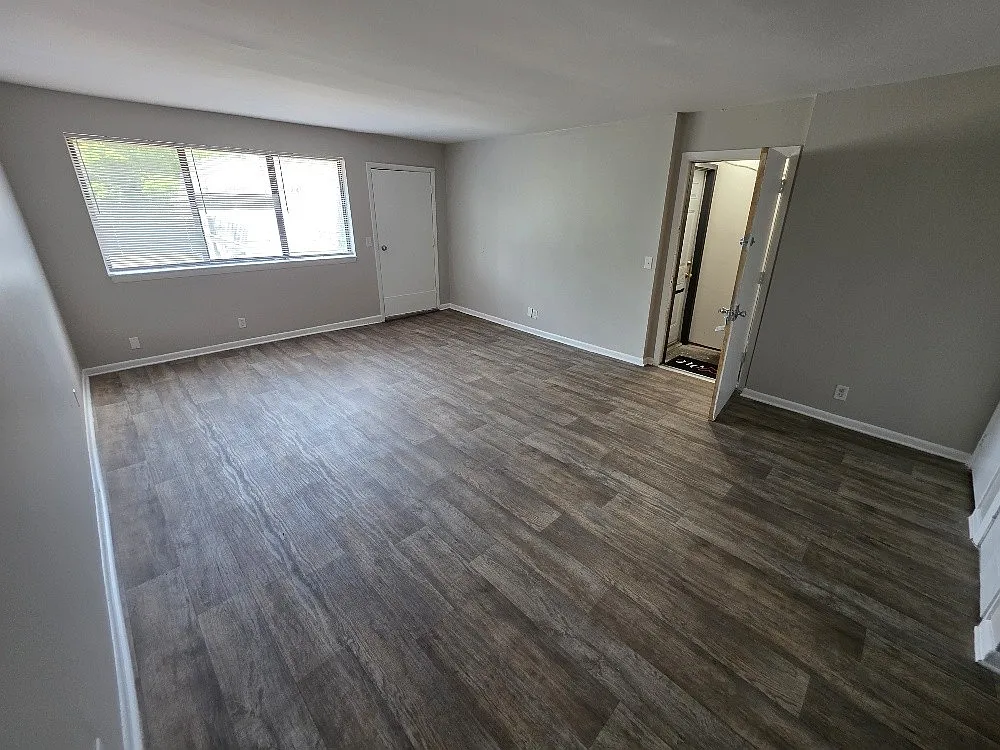1 bed, 1.0 bath, 600 sqft, $1,050 — Photo 3