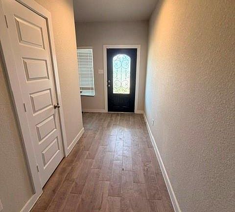 3rd image of 2719 Oakleaf Ash Ln