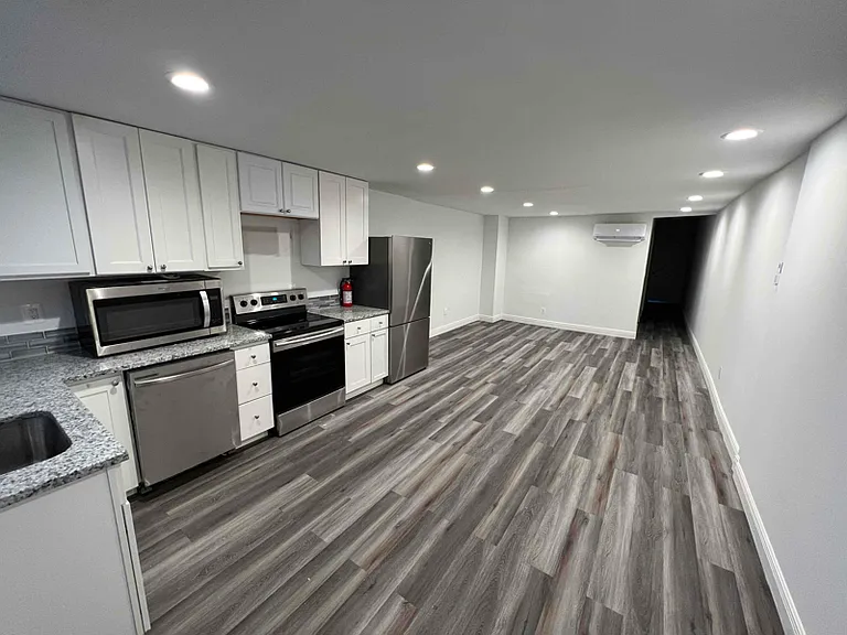 2212 E Monument St #2 — Photo 2