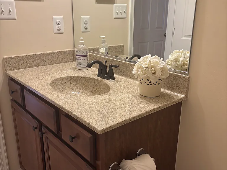 122 Oxford Way — Photo 8