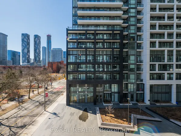 60 Princess St #347, Toronto, ON M5A 2C7