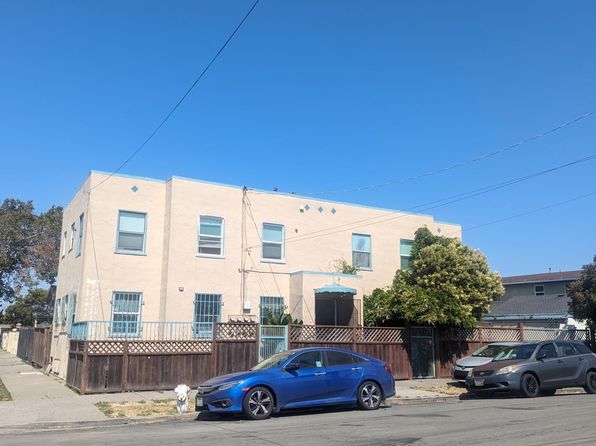 167 S 6th St APT 4