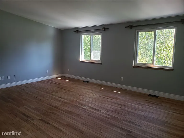 2884 Hawks Ave — Photo 5