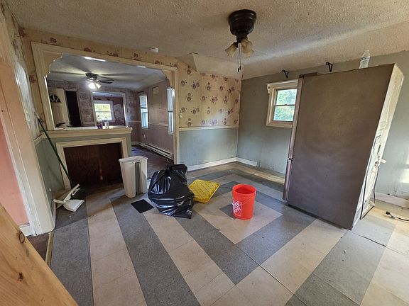 5th image of 22 Wildwood Rd