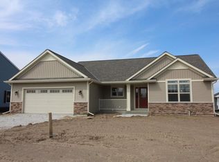 814 Marwood Ct, Racine, WI 53402