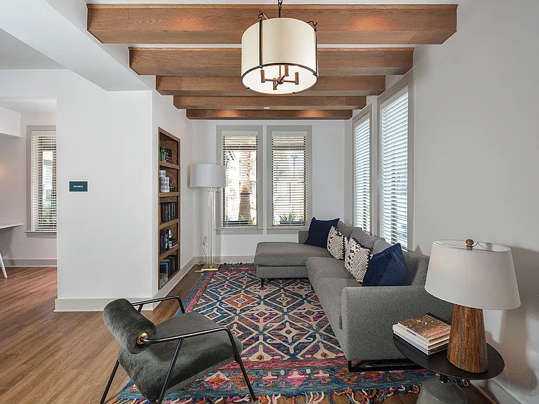 Rio Lofts — Photo 22