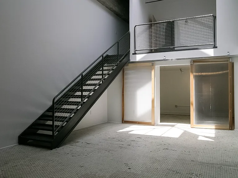 410 N Craig St #I — Photo 2