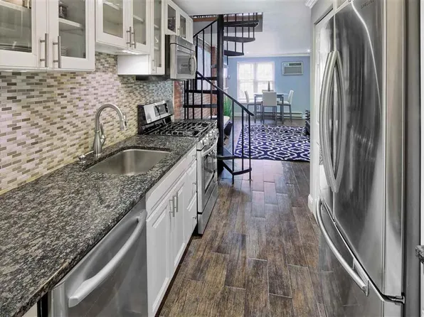 79 Garden Street image 3 of 10