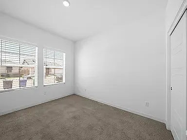 3 bed, 1400 sqft, $2,395 — Photo 4