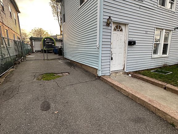 3rd image of 32 Auburn St #3