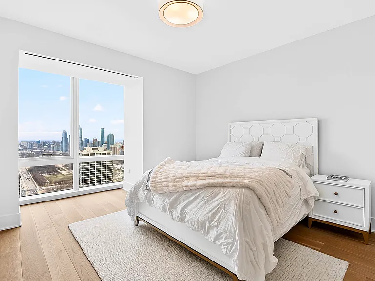 363 E Wacker Dr #3709 — Photo 20
