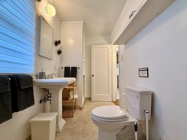 6131 Burlingame Ave — Photo 20