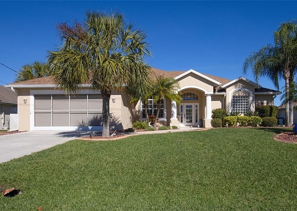 1st image of 749 Rotonda Cir
