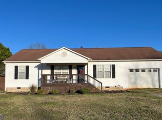 13 Chapel Hill Rd, Williamson, GA 30292