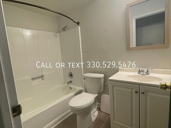5th image of 737 Center Ave APT 4