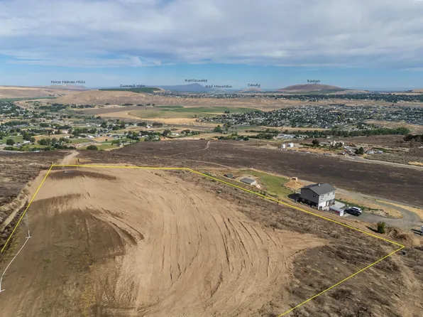 31825 Pico Dr, Kennewick, WA 99338