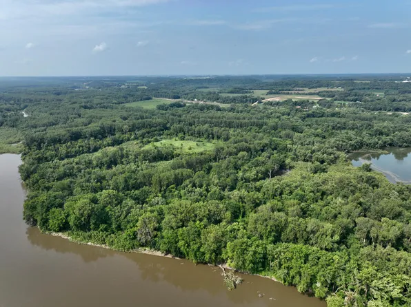 30236 Pumpkin Hill Rd, Le Sueur, MN 56058