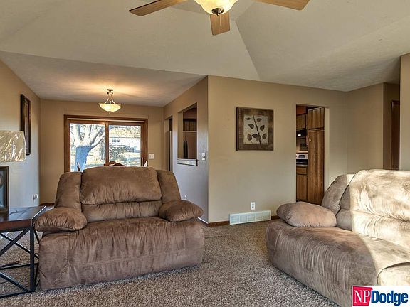 3rd image of 13710 Josephine St