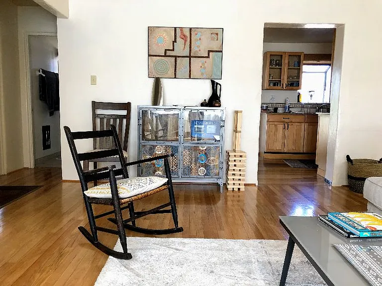1028 Quincy St SE #A — Photo 4