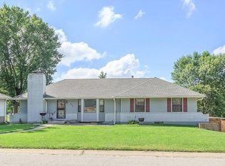 9905 E 82nd Ter, Raytown, MO 64138