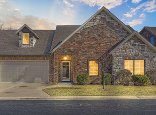 180 Stillwood Dr, Branson, MO 65616