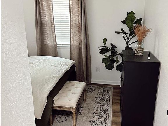 5th image of 6008 N Teresa Dr