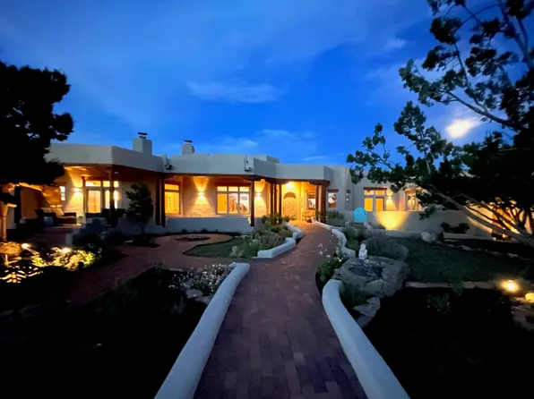 17 Longhorn Ln, Santa Fe, NM 87506