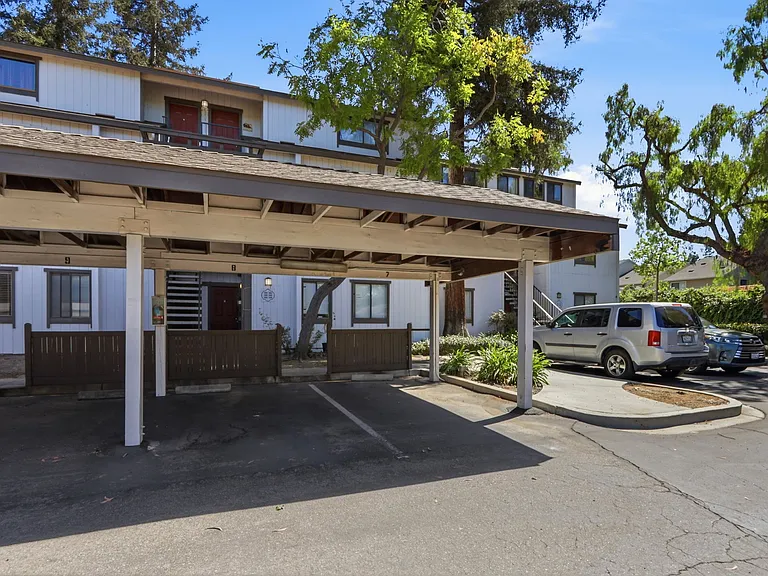 1850 Tradan Dr — Photo 4