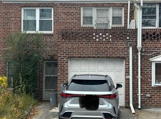 2522 College Point Blvd, Flushing, NY 11354
