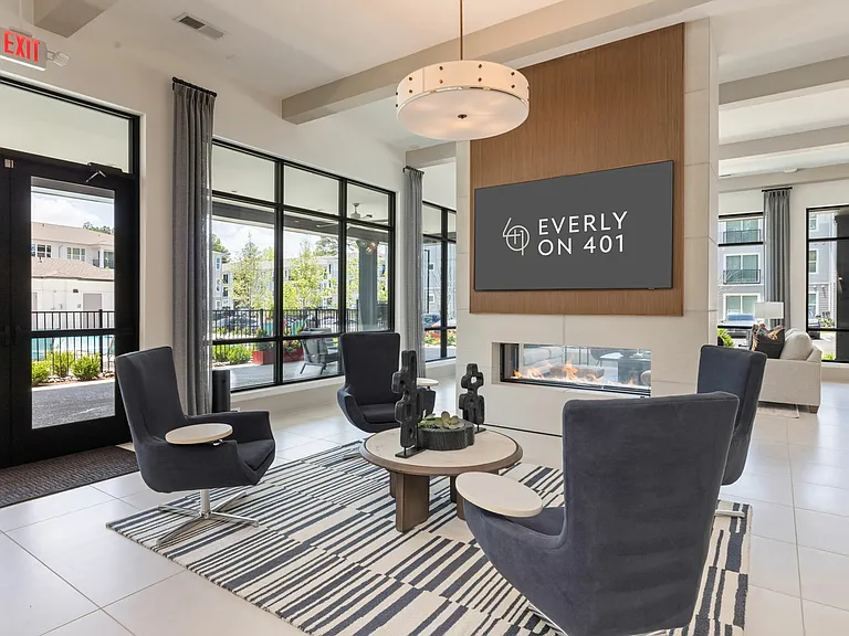 Everly on 401 — Photo 24