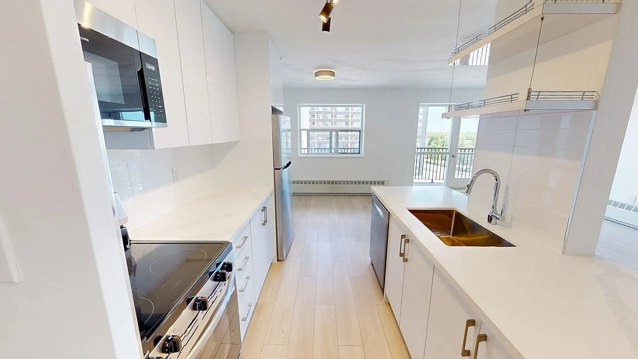 3030 Prospect St. — Photo 3