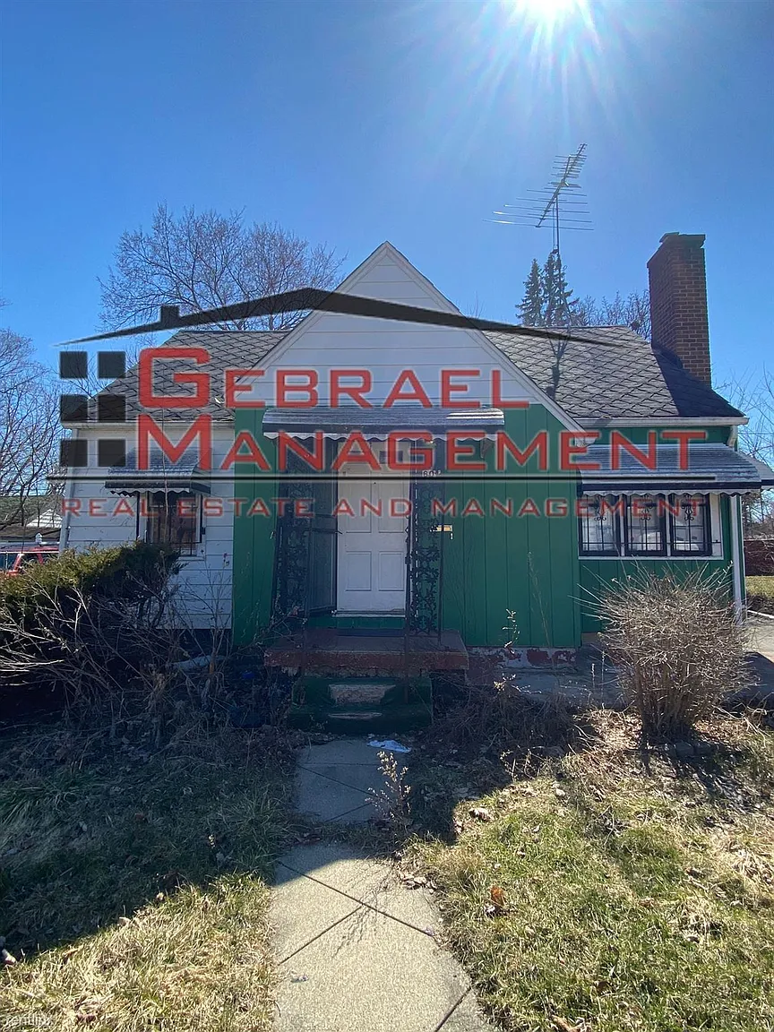 601 Green St photo 1