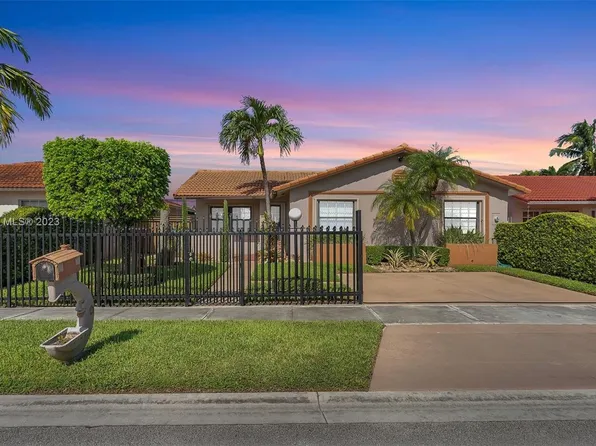 1068 SW 137th Pl, Miami, FL 33184