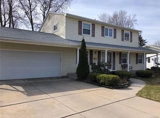 143 Willow Green Dr, Amherst, NY 14228