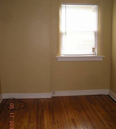 3rd image of 2103 Forest Ave
