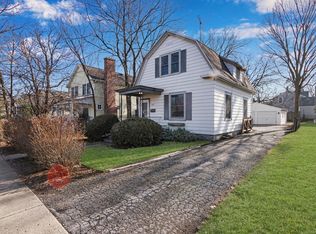 267 Noble Ave, Lake Forest, IL 60045