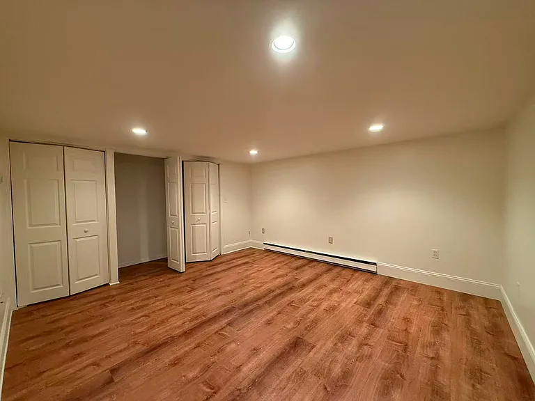 60 Lake St #I — Photo 17