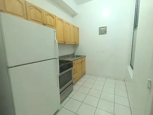 Rented by Dream NYC LLC | media 11